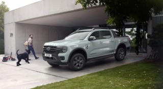 Ford khẳng định Ranger PHEV đủ sức 'thế chỗ' máy phát điện chạy xăng di động